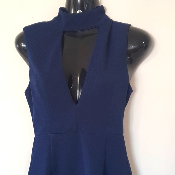 Tiger Mist Size M Navy Blue High Neck Sleeveless Dress Size 12 approx - Picture 2 of 8